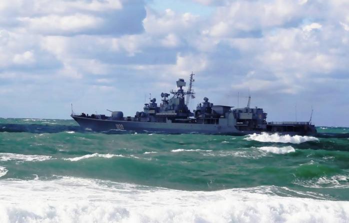 Військові навчання: фрегат «Гетьман Сагайдачний» провів стрільби і боровся з диверсантами у Чорному морі, фото — ВМС