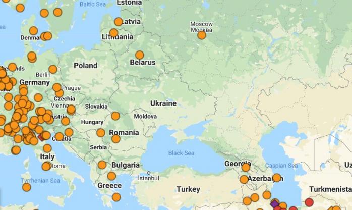 Правительство закроет школы и запретит массовые мероприятия в связи с коронавирусом, скриншот онлайн-карты