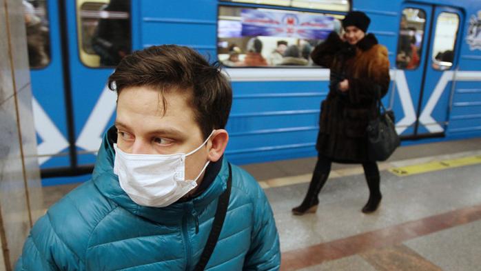 В Киеве в общественный транспорт будут пускать только людей в масках. Фото: РИА