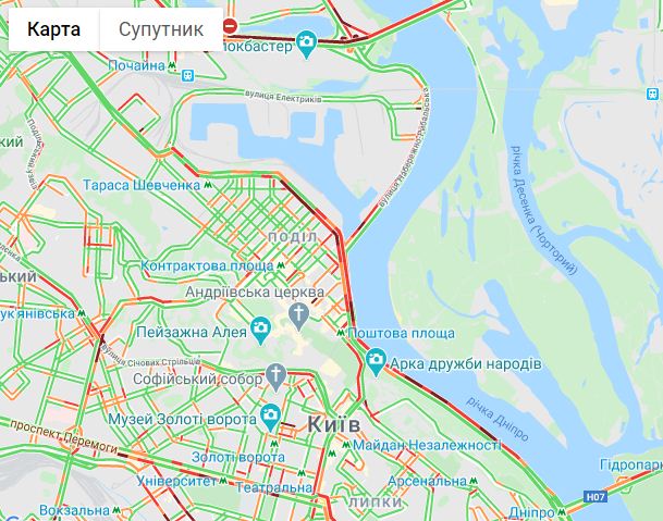 Карантин в Киеве не выполняется, после закрытия метро столицу парализовал коллапс