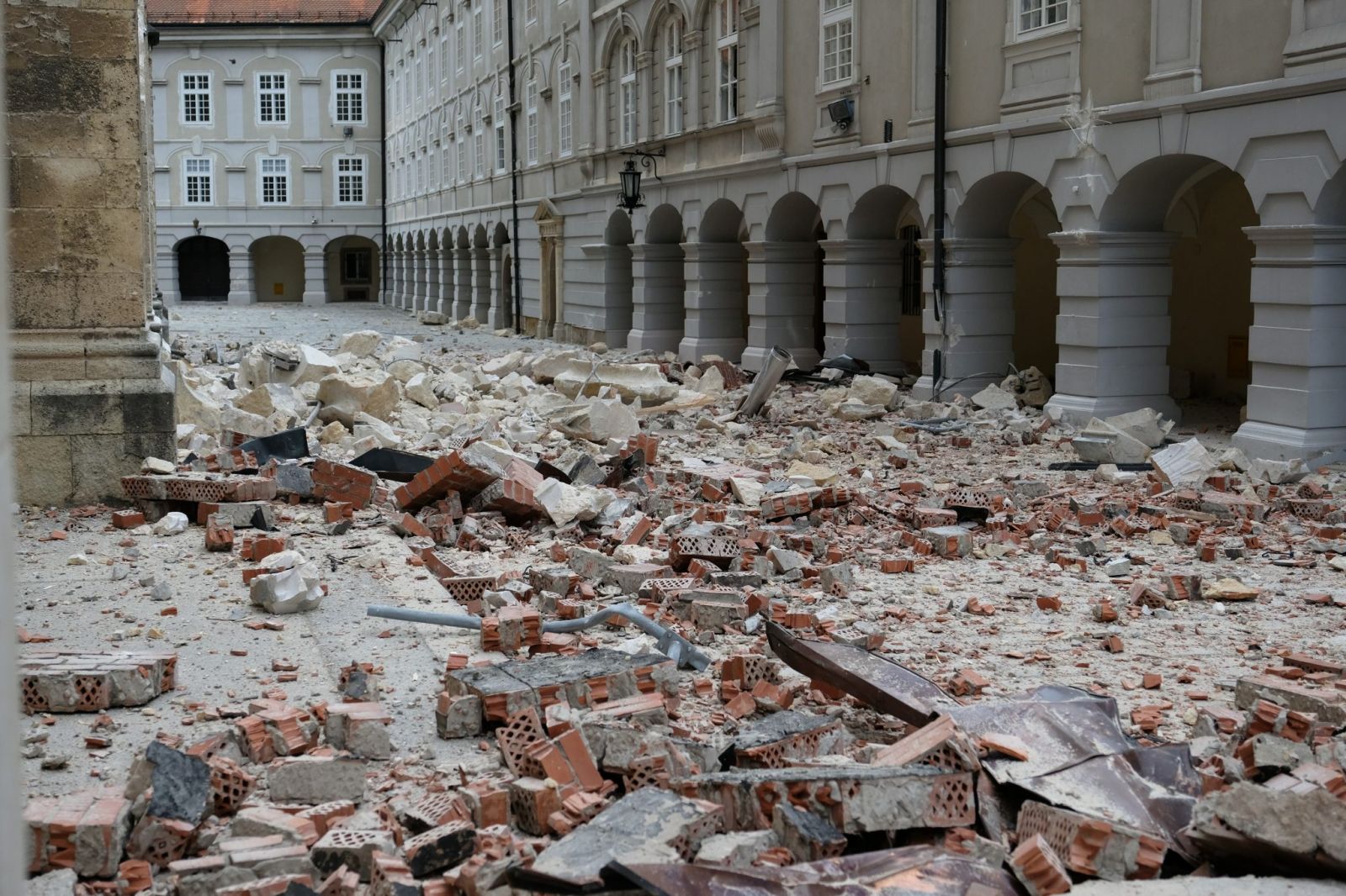 Землетрясение в Хорватии: под завалами в Загребе погиб ребенок, фото — Croatiaweek