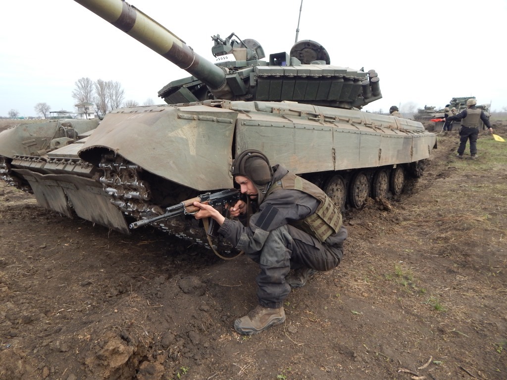 Военные учения ВСУ: танковая бригада тренировалась проводить контрнаступление при поддержке авиации, фото — Генштаб