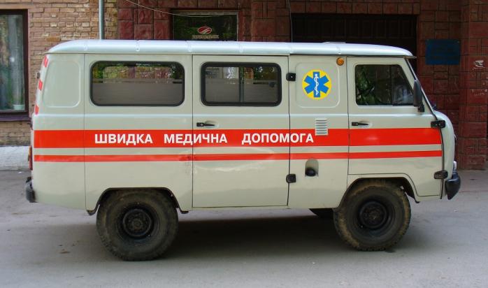 Коронавірус на Херсонщині забрав життя медсестри, у Києві 10 бригад швидкої на самоізоляції