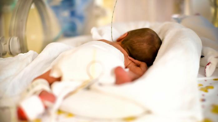 Во Львове госпитализировали четырехдневного младенца с подозрением на коронавирус. Фото: РИА