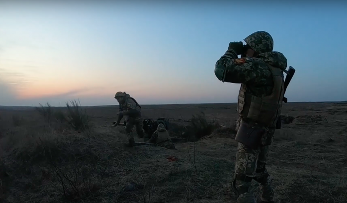 Міноборони показало видовищні навчання українських артилеристів