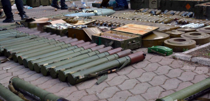 Величезний арсенал зброї з Криму знайшли на Донеччині. Фото: Нацполіція