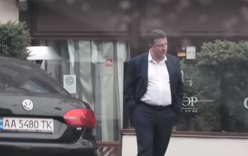 Нардеп Тищенко попал в скандал — его ресторан тайком принимает вип-гостей несмотря на карантин, скриншот видео