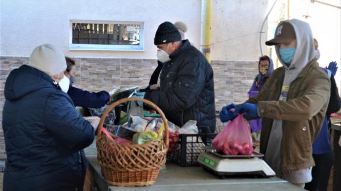 Выход из карантина: рынки в Украине могут снова закрыть, фото — "24 канал"