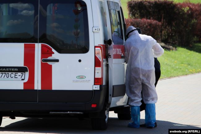 Хворого затримали на репетиції до параду Перемоги. Фото: Радіо Свобода