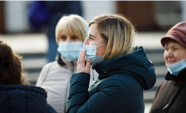 Коронавірус в Україні: темпи інфікування не знижуються, за добу виявили ще півтисячі хворих, фото — "РБК Україна"