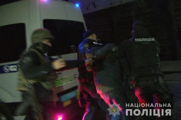 На Львівщині зловмисник погрожував підірвати гранату в ресторані. Фото: Нацполіція