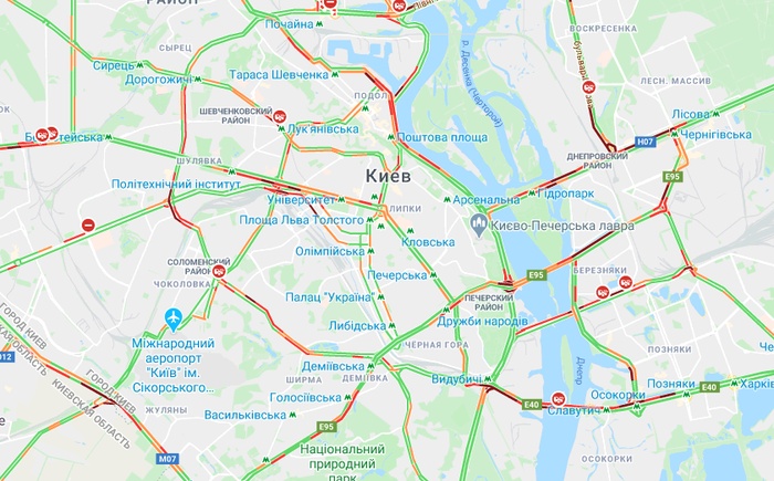 У п'ятницю вранці Київ скували пробки. Фото: Google maps