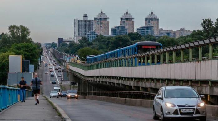 Пробки в Киеве: с утра невозможно переехать мосты, фото — BigCity