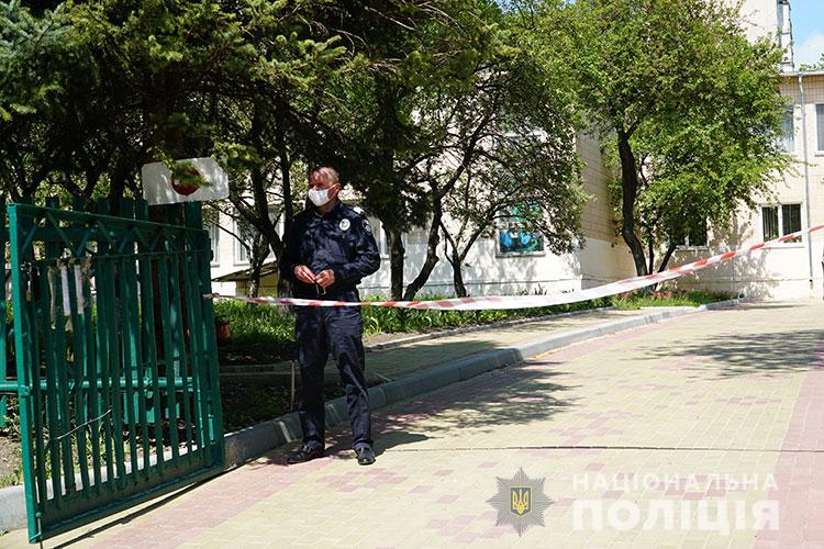 Новости Тернополя: дворник устроил резню в детском саду, фото — Нацполиция