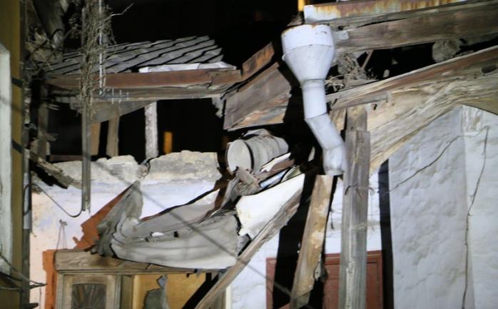 В Одессе рухнула часть еще одного аварийного жилого дома. Фото: Obozrevatel
