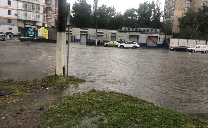 Потоп в Одесі. Фото: news.liga.net