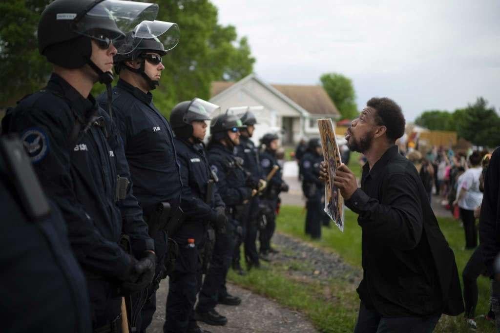 Новини США: штат Міннесота бунтує через смерть темношкірого, фото — ABC