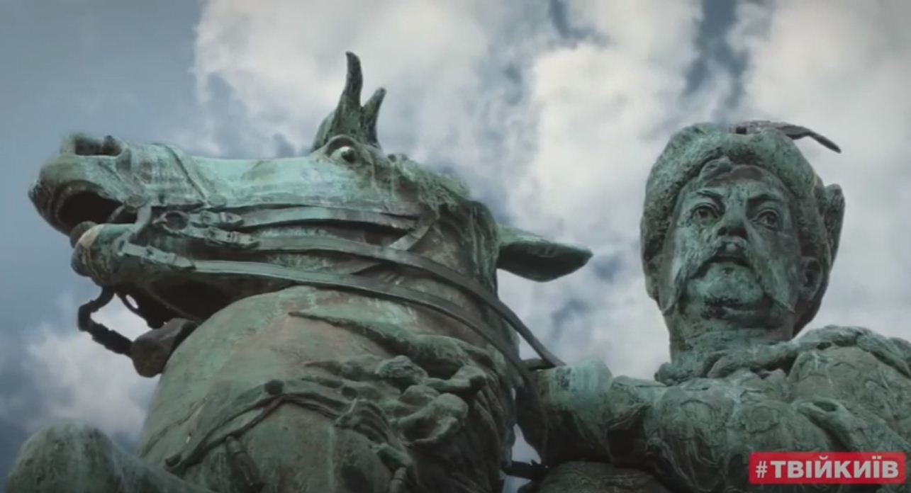 Кличко показал ролик ко Дню Киева с поющими памятниками, скриншот видео