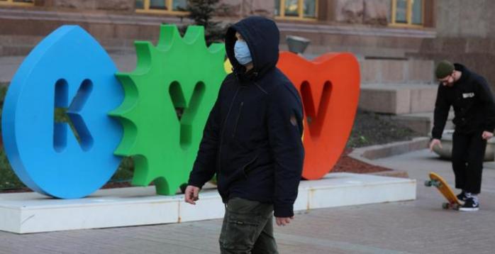 В Киеве продолжается эпидемия коронавируса, фото: DW