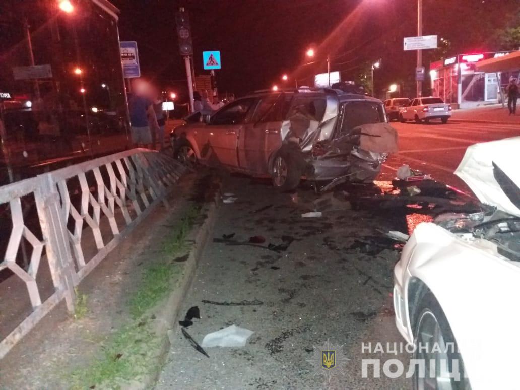 Аварія в Харкові. Фото: Нацполіція