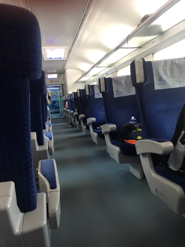 “Укрзалізниця” відновила рух поїздів: репортаж про подорож під час пандемії / Фото: "Ракурс"