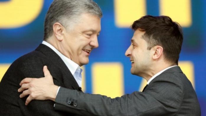 Зеленський про Порошенка: Він досі вважає себе президентом України