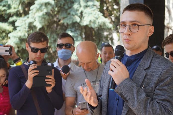 Дело Стерненко: суд перенес рассмотрение вопроса об избрании меры пресечения активисту