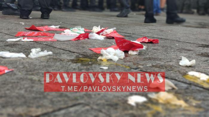 Последствия противостояния на Банковой, фото: PavlovskyNews