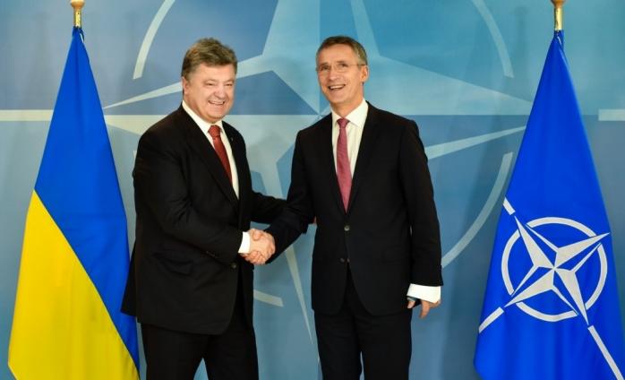 Новости НАТО: у Зеленского рассказали, почему Украина не стала партнером Альянса при Порошенко