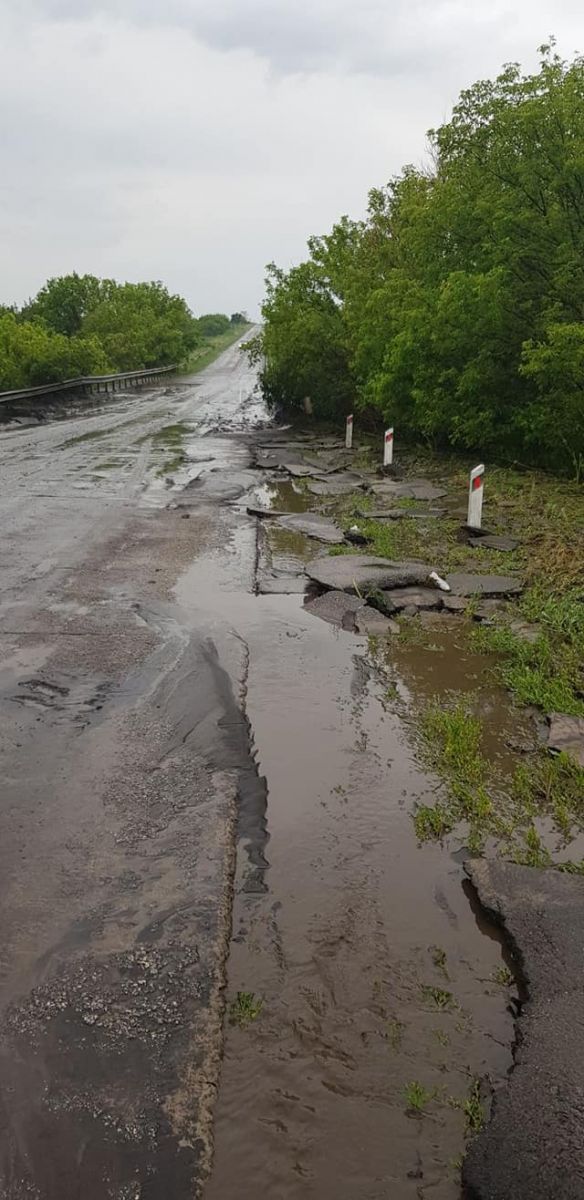 Злива на Кіровоградщині наробила лиха. Фото: Служба автомобільних доріг у Кіровоградській області