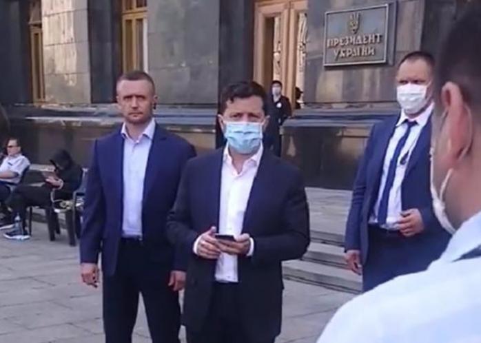 Долги шахтерам пообещал выплатить Зеленский, выйдя к митингующим, скриншот видео