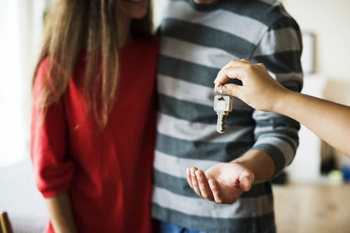Продавати та орендувати квартири виключно через ріелторів вимагає новий законопроект