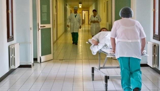 Коронавирус уложил в больницы за сутки рекордное количество украинцев, фото — Укринформ