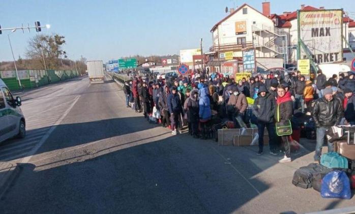 Украинских заробитчан Польша бесплатно протестирует на коронавирус, фото — ВН
