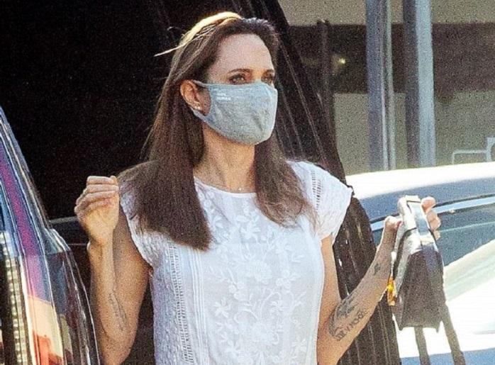 Анджеліна Джолі вперше з’явилася на публіці за час пандемії — новини шоу-бізнесу