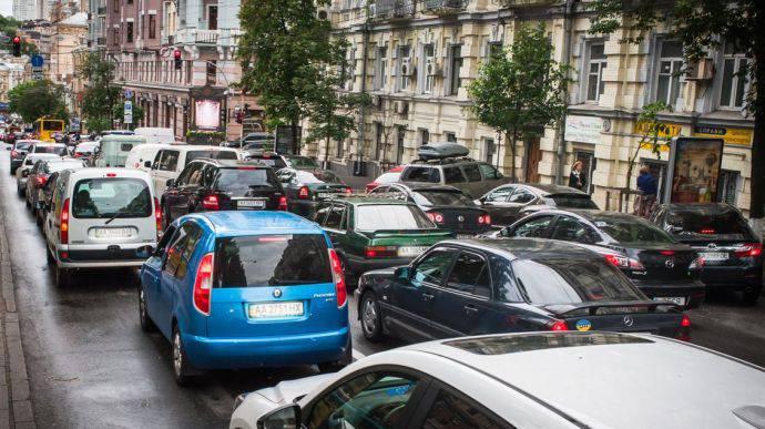 Пробки в Киеве испортили начало недели, фото — УП