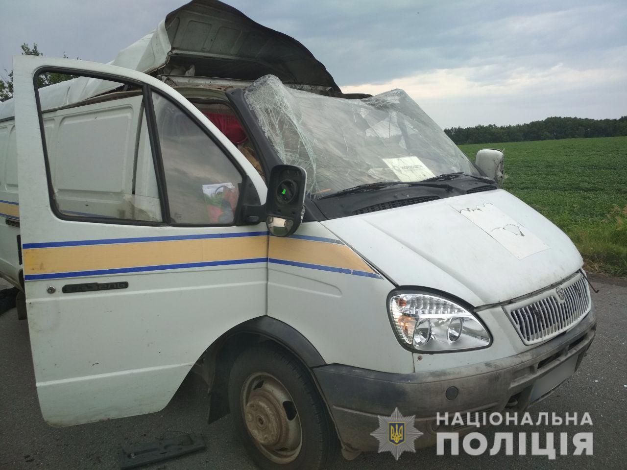 На Сумщині підірвали автомобіль «Укрпошти». Фото: Нацполіція, Офіс генпрокурора