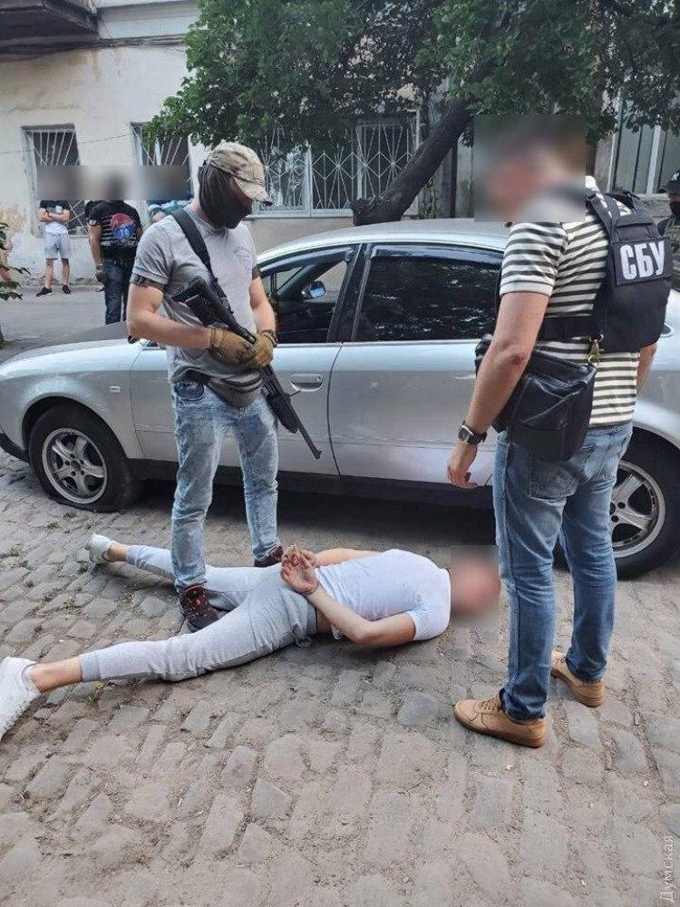 Подставные свидание организовывали бандиты в Одессе, фото — СБУ