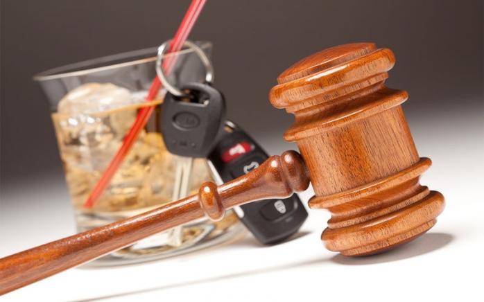 Полгода СИЗО и 50 тыс. грн штрафа за пьяное вождение предусматривает новый законопроект. Фото: За рулем