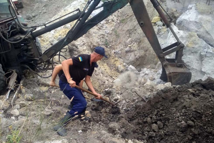 Наслідки зсуву ґрунту на Дніпропетровщині, фото: ДСНС