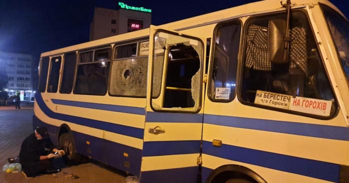 Вчера в Волынской области террорист захватил автобус с заложниками, фото: Национальная полиция