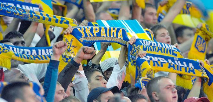 Украинские болельщики возвращаются на стадионы. Фото: andriymatsola.org