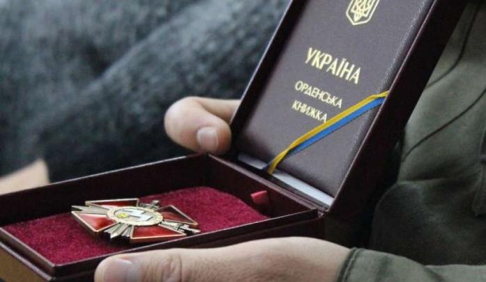 Зеленский наградил 31 военного, шесть — посмертно