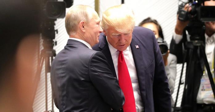 Владимир Путин (слева) и Дональд Трамп (справа), фото: kremlin.ru