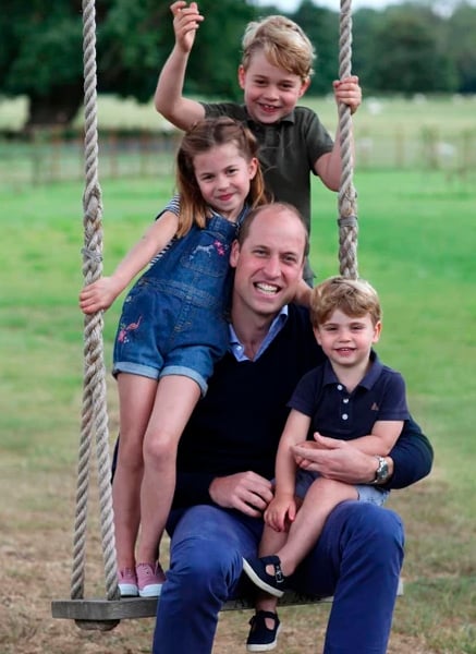 Принц Уильям с детьми. Фото: GETTYIMAGES.COM