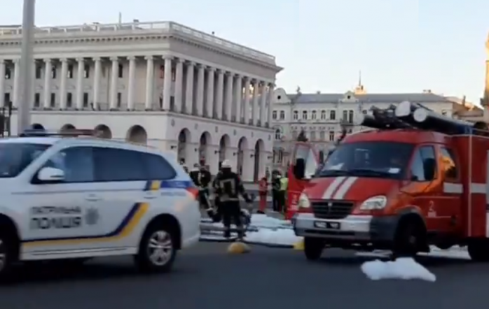 Авто сгорело на Крещатике, поджигатель задержан — новости Киева