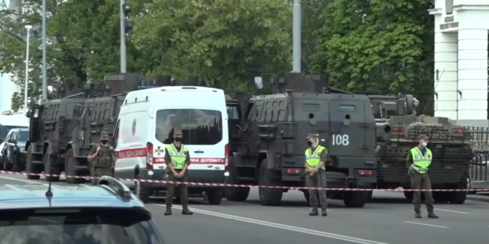 В центре Киева сегодня захватили заложников, скриншот видео