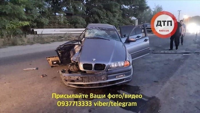 ДТП под Киевом унесло жизнь человека, еще четверо пострадали. Фото: Facebook