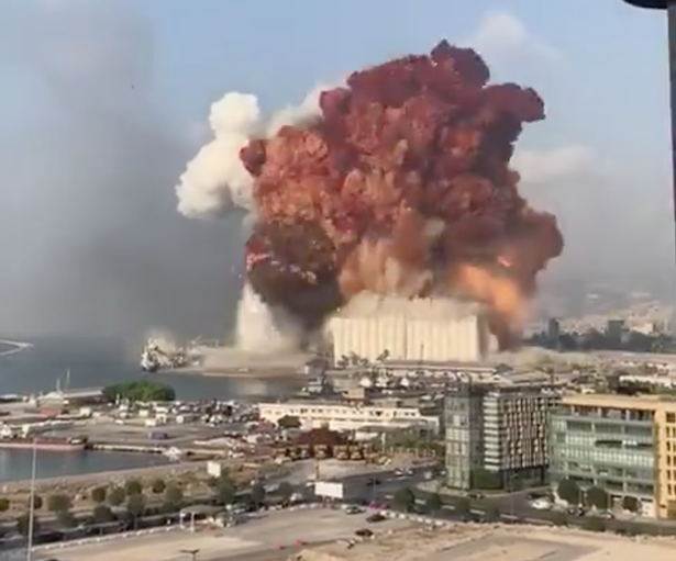 Взрыв в Бейруте. Фото: Daily Star