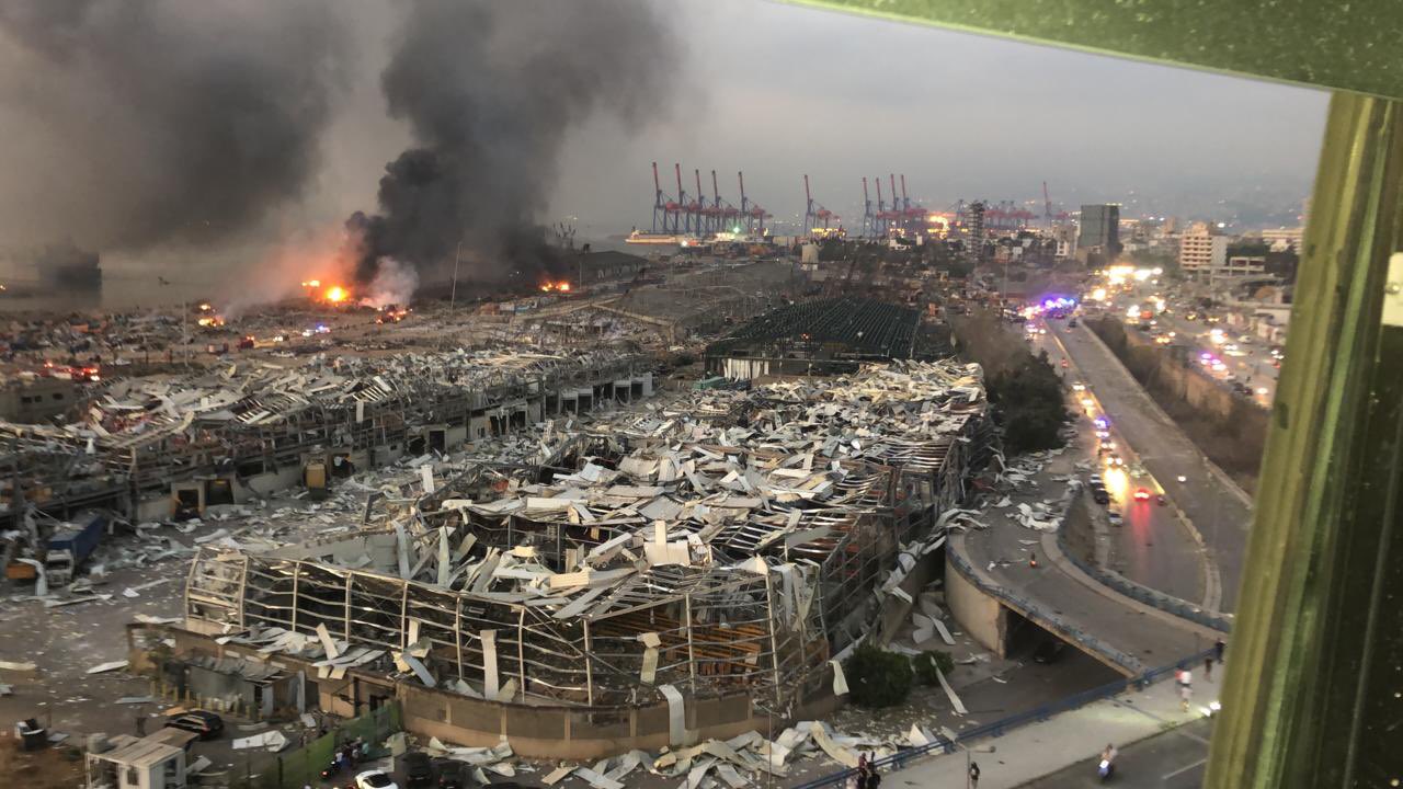 Взрыв в Бейруте. Фото: Philosopher Psychologist у Twitter